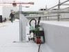 UNIROOF AT способен производить сварку кровельного покрытия даже на парапете шириной 100 мм
